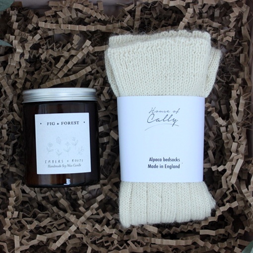 Ecru alpaca socks and winter spice candle gift set